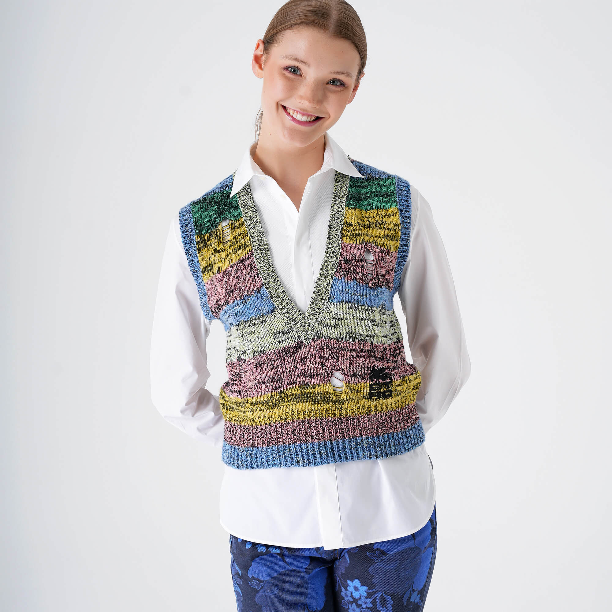 Etro - Multicolor V Neck Patch Sleeveless Sweater